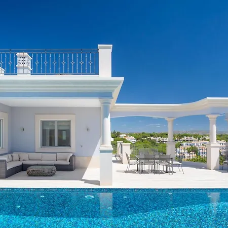 With Private Pool *